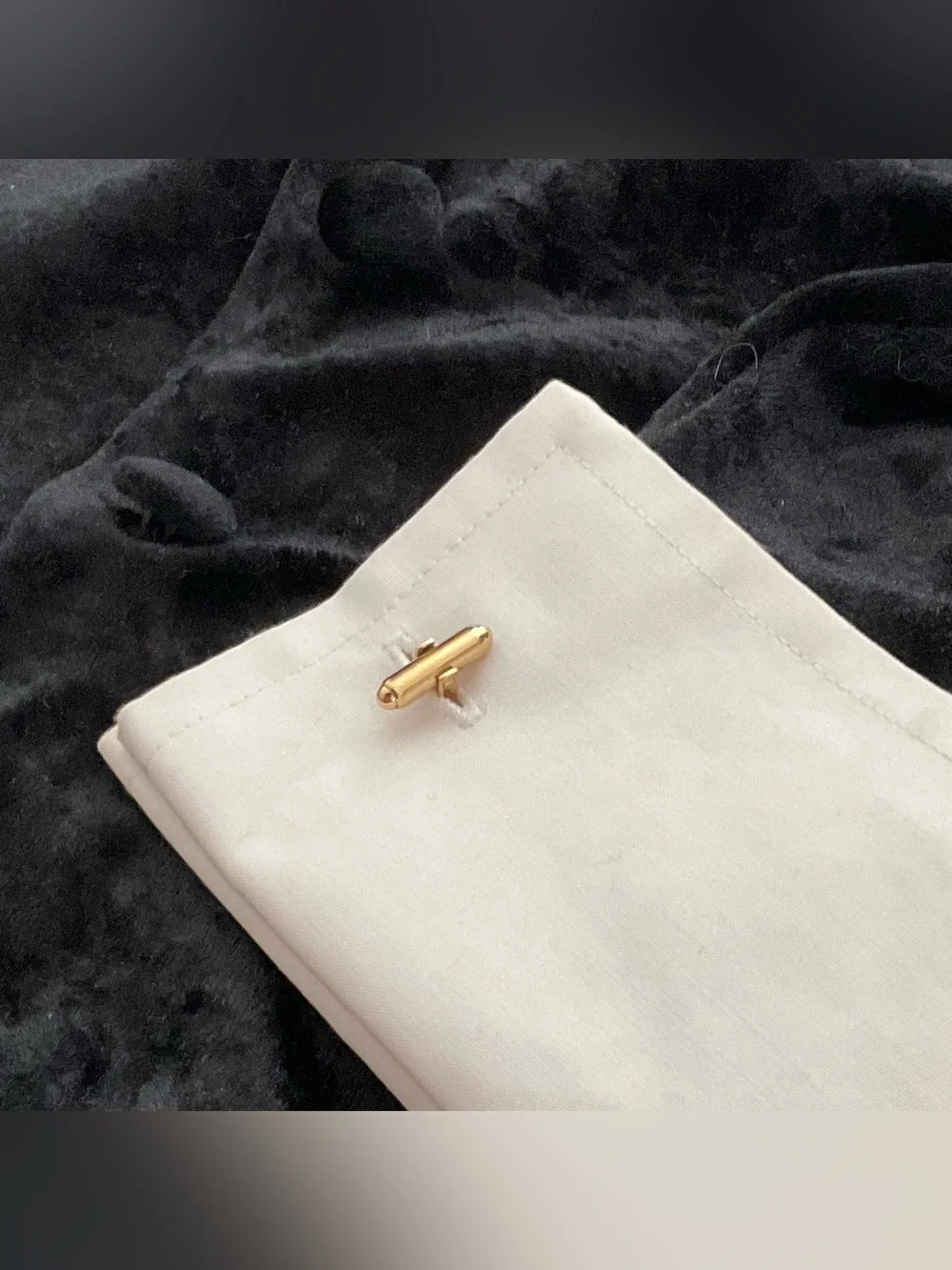 Vintage Gold Plated Black Oval Cufflinks - Men's Classic Formal Accessory